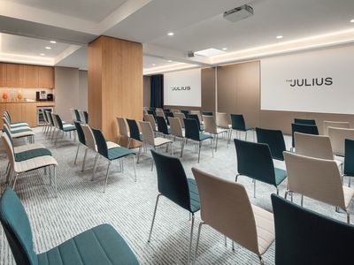  Meeting room B+C in theatre setting, The Julius Prague